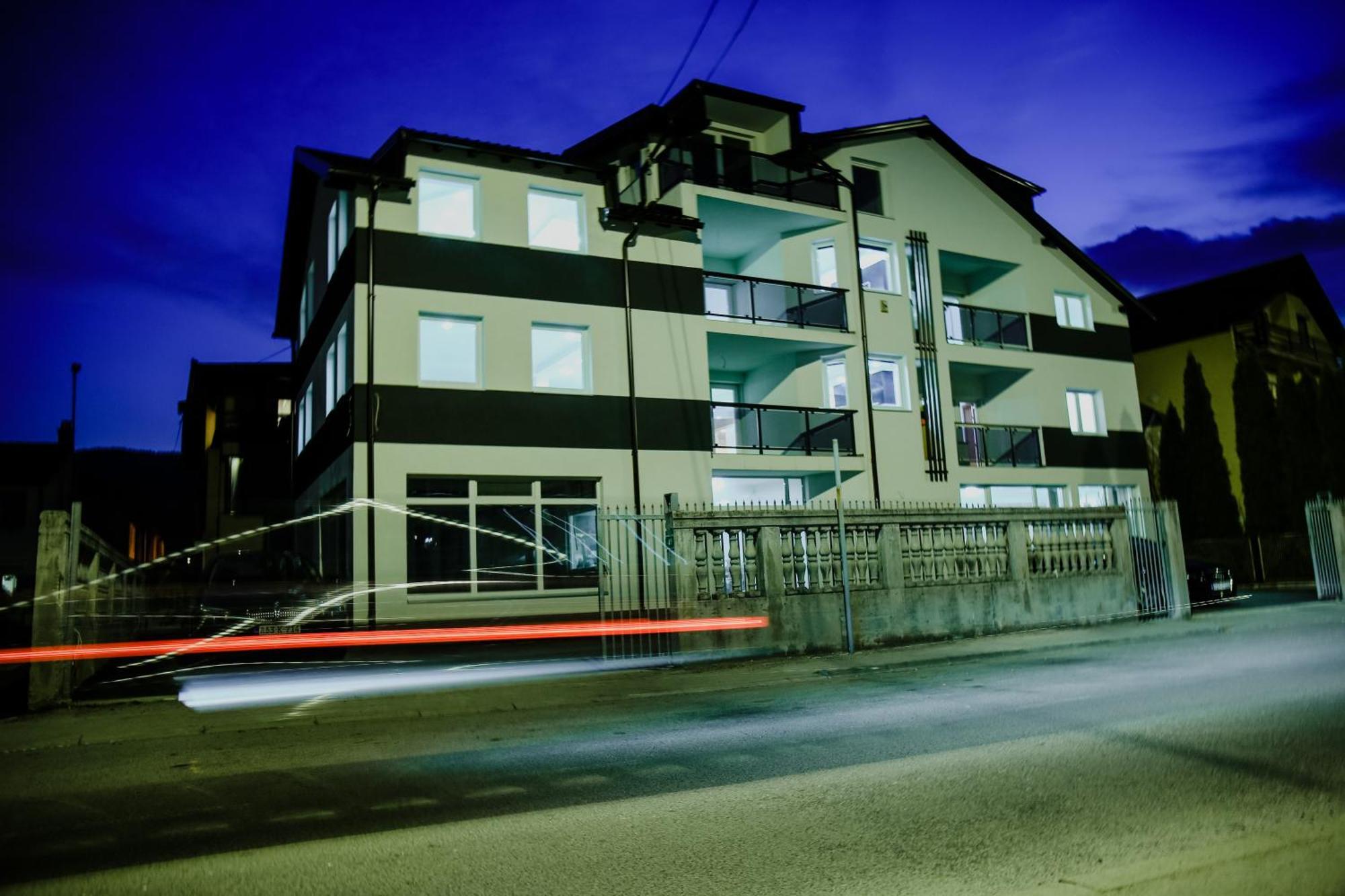Deluxe Apartments 塞拉耶佛 外观 照片